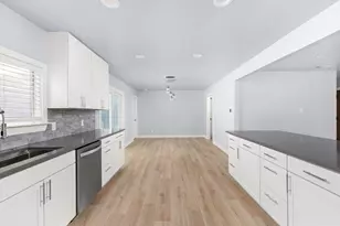 2605 Friar Tuck Ln, Austin, TX 78704 - Photo 11