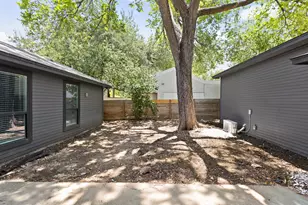 2605 Friar Tuck Ln, Austin, TX 78704 - Photo 33