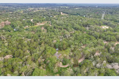 319 Green Oaks Drive, Bastrop, TX 78602 - Photo 19