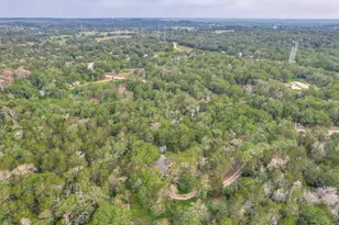 319 Green Oaks Dr, Bastrop, TX 78602 - Photo 19
