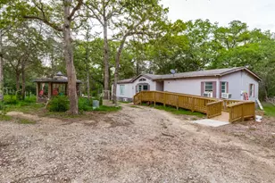 319 Green Oaks Dr, Bastrop, TX 78602 - Photo 1