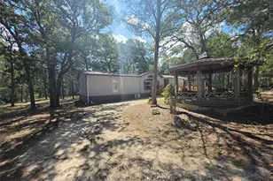 319 Green Oaks Dr, Bastrop, TX 78602 - Photo 23