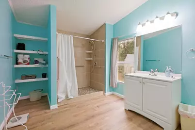 319 Green Oaks Drive, Bastrop, TX 78602 - Photo 11
