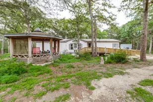 319 Green Oaks Dr, Bastrop, TX 78602 - Photo 3