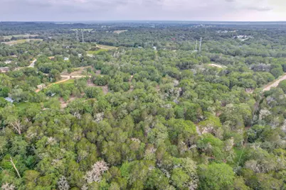 319 Green Oaks Drive, Bastrop, TX 78602 - Photo 17