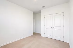 366 Papaya Dr, Buda, TX 78610 - Photo 11