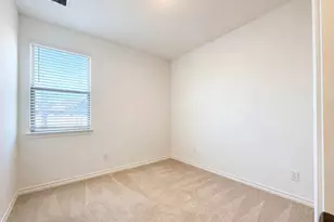 366 Papaya Dr, Buda, TX 78610 - Photo 7