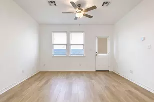 366 Papaya Dr, Buda, TX 78610 - Photo 21