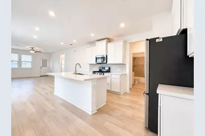 366 Papaya Drive, Buda, TX 78610 - Photo 15