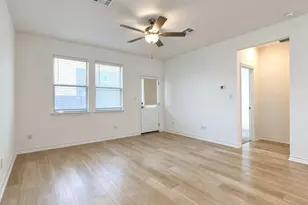 366 Papaya Dr, Buda, TX 78610 - Photo 19