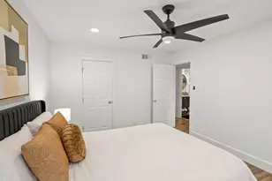 5820 Berkman Dr, Austin, TX 78723 - Photo 15