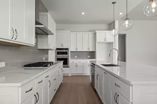 112 Irvine Pass, Liberty Hill, TX 78642 - Photo 17