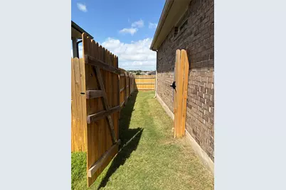 813 Cade Cove, Georgetown, TX 78626 - Photo 27