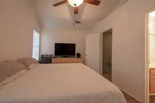 1411 Gracy Farms Ln, Austin, TX 78758 - Photo 11