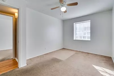 307 E 31 Street #107, Austin, TX 78705 - Photo 15