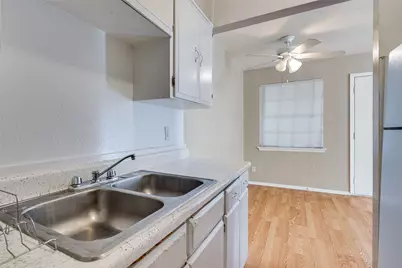 307 E 31 Street #107, Austin, TX 78705 - Photo 9