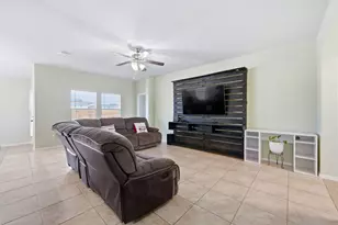 117 Hematite Ln, Jarrell, TX 76537 - Photo 5