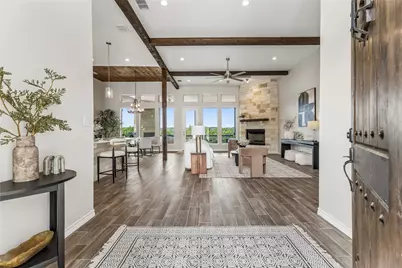 169 Longwood Drive, New Braunfels, TX 78132 - Photo 5