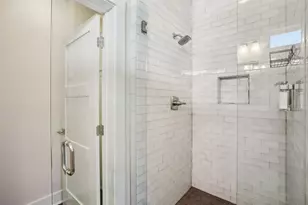 1206 Deloney St, Austin, TX 78721 - Photo 19