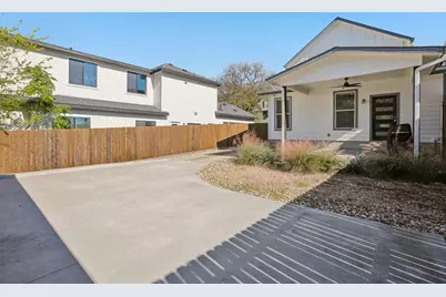 1206 Deloney Street #B, Austin, TX 78721 - Photo 37