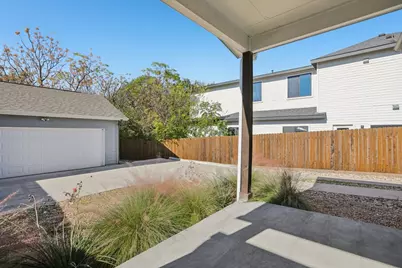 1206 Deloney Street #B, Austin, TX 78721 - Photo 35