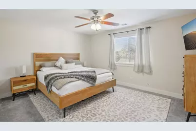 1206 Deloney Street #B, Austin, TX 78721 - Photo 27