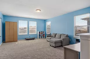 724 Bailey Park Dr, Jarrell, TX 76537 - Photo 21