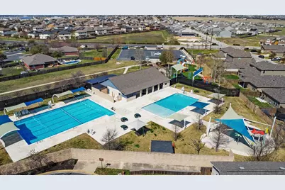 724 Bailey Park Drive, Jarrell, TX 76537 - Photo 39