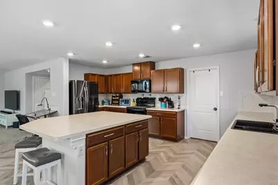 724 Bailey Park Drive, Jarrell, TX 76537 - Photo 17