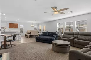 724 Bailey Park Dr, Jarrell, TX 76537 - Photo 11