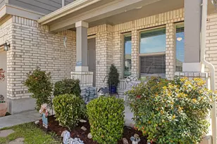 724 Bailey Park Dr, Jarrell, TX 76537 - Photo 3