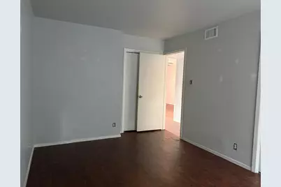 5506 Rose Hill Circle #B, Austin, TX 78745 - Photo 9