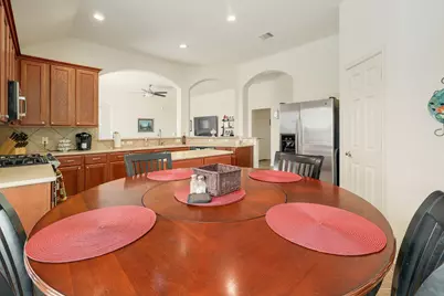 11629 Glen Knoll Drive, Manor, TX 78653 - Photo 9