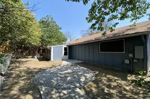 1303 Barrington Dr, Austin, TX 78753 - Photo 5