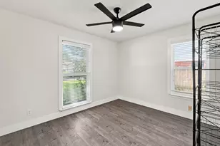 6706 Isabelle Dr, Austin, TX 78752 - Photo 23