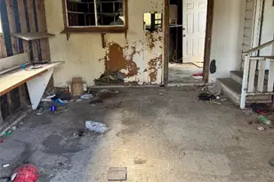 117 Charles St, Cuero, TX 77954 - Photo 5