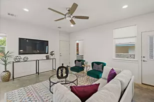 7301 Providence Ave, Austin, TX 78752 - Photo 3