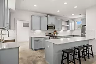 7301 Providence Ave, Austin, TX 78752 - Photo 5