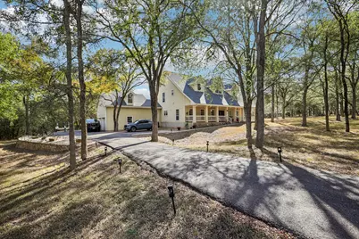 137 Trinity Street, Cedar Creek, TX 78612 - Photo 3