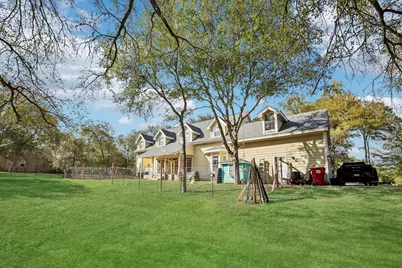 137 Trinity Street, Cedar Creek, TX 78612 - Photo 33