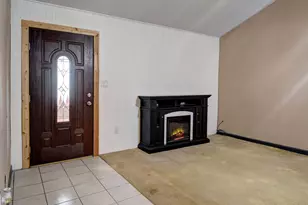 176 Lacy Dr, Elgin, TX 78621 - Photo 9