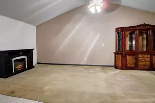 176 Lacy Dr, Elgin, TX 78621 - Photo 11