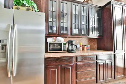 101 Harbour View, Lakehills, TX 78063 - Photo 3