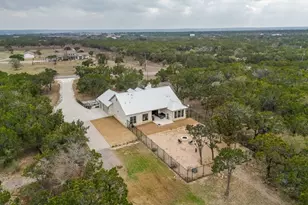 2140 Carpenter Loop, Burnet, TX 78611 - Photo 31