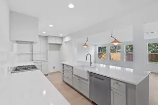 1520 Villanova Dr, Austin, TX 78757 - Photo 11