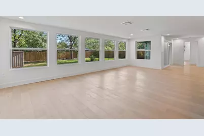 1520 Villanova Drive, Austin, TX 78757 - Photo 9