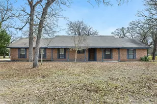1196 Sherrill Ln, Lexington, TX 78947 - Photo 1
