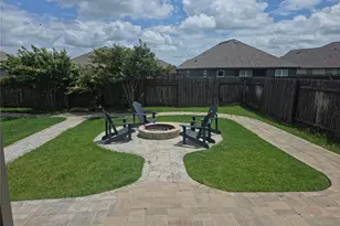 746 Carol Dr, Hutto, TX 78634 - Photo 17