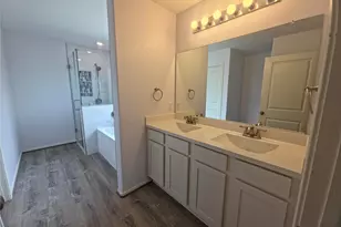 746 Carol Dr, Hutto, TX 78634 - Photo 13