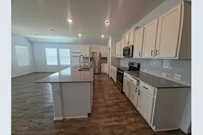 746 Carol Drive, Hutto, TX 78634 - Photo 3